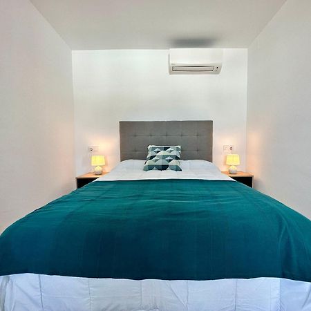 Apartamentos La Muralla Grupo Ac Gestion 加的斯 外观 照片