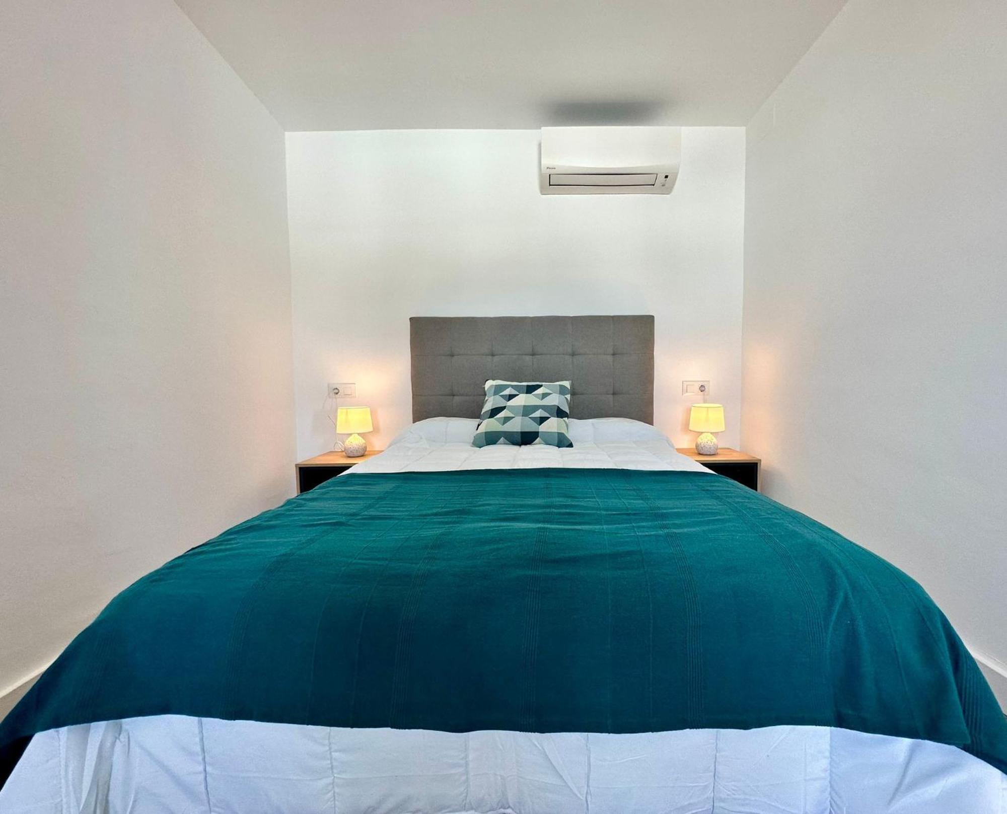 Apartamentos La Muralla Grupo Ac Gestion 加的斯 外观 照片