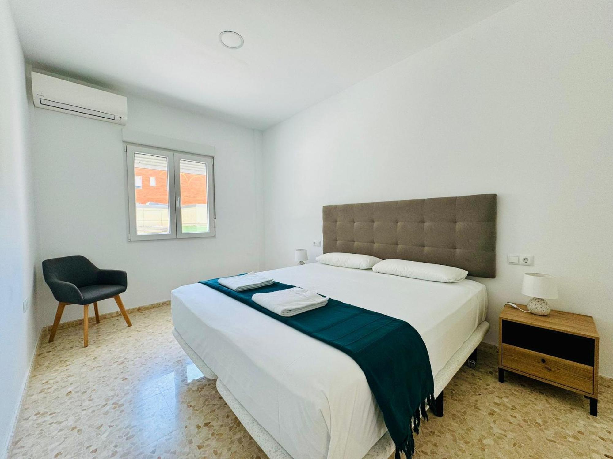 Apartamentos La Muralla Grupo Ac Gestion 加的斯 外观 照片